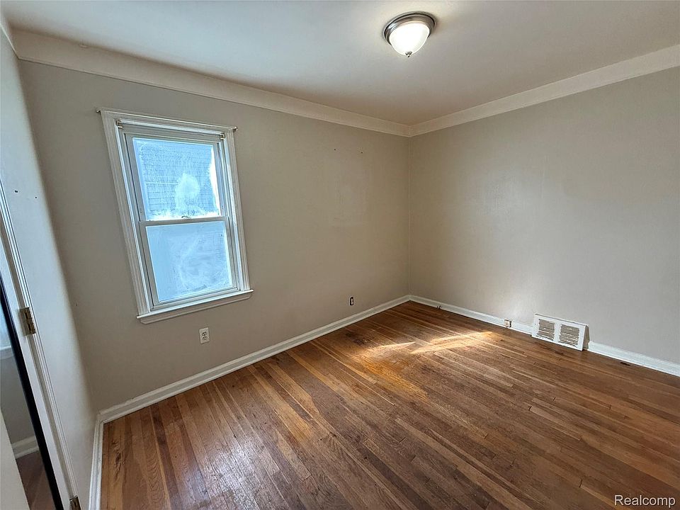 1407 Donald Ave, photo 25