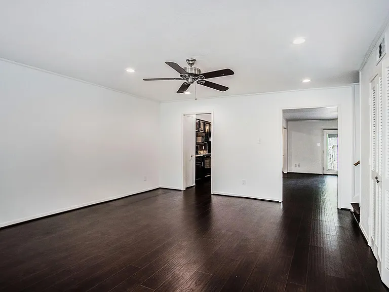 14304 Misty Meadow Ln — Photo 12