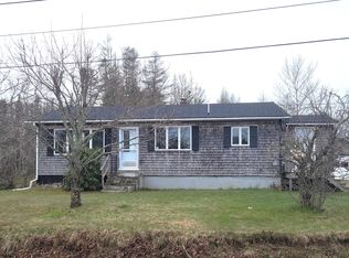 47 Washington St, Milbridge, ME 04658