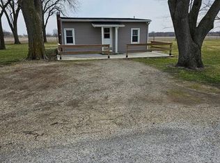 325 S Union St, Good Hope, IL 61438