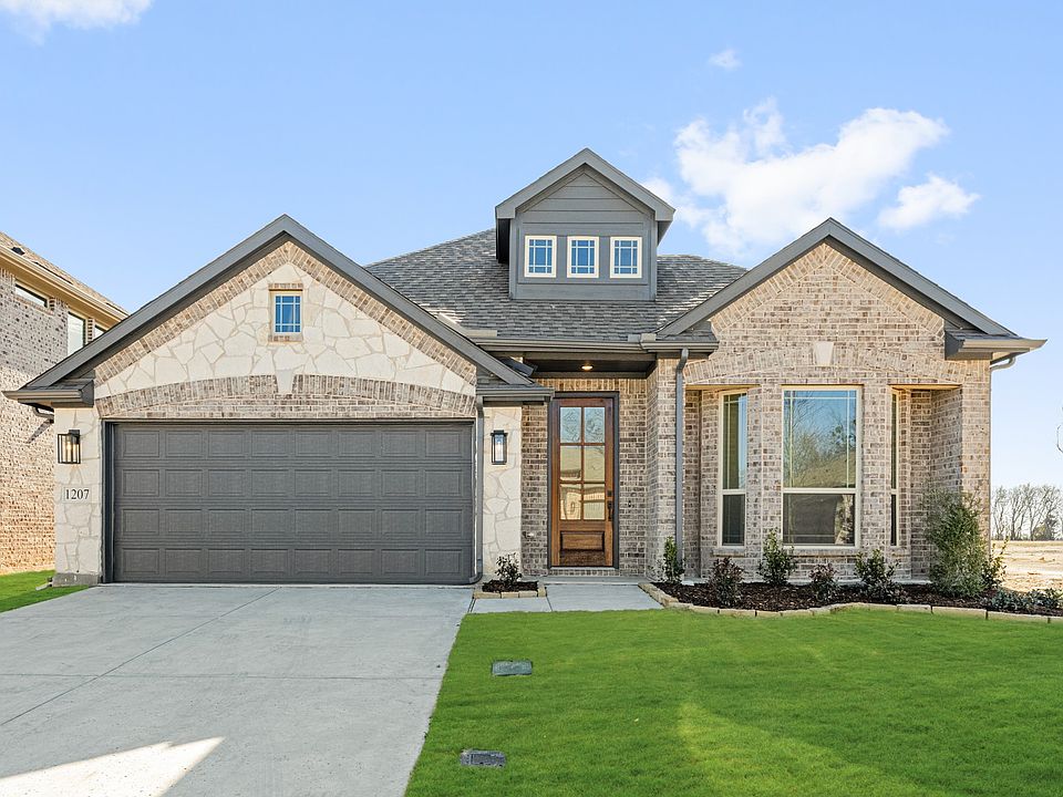 1st image of 1207 Anderson Dr
