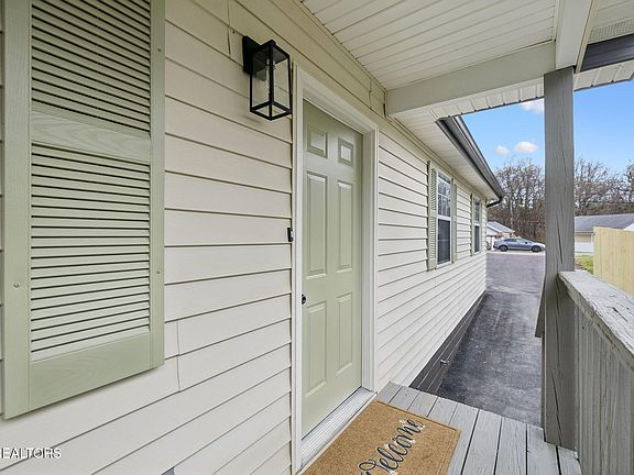 4th image of 108 Jellico Ln