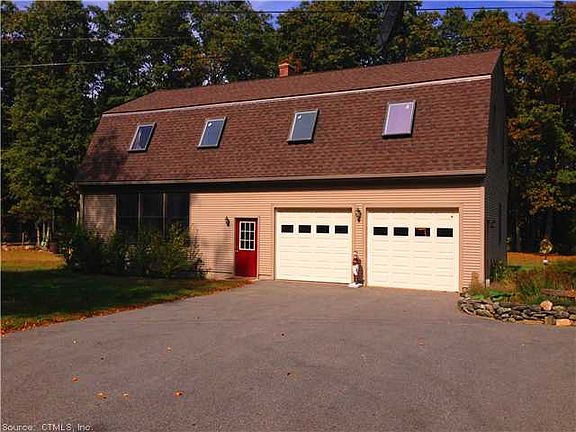 Over sized 3 car garage