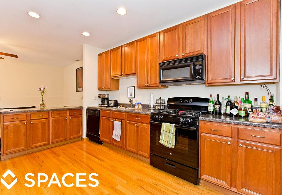 1st image of 2243 W Belmont Ave APT 2