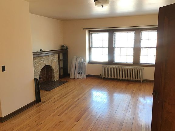 2nd image of 402 Grand Ave APT 5