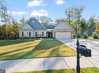 24 Thunder Hawk Ln NE, Rydal, GA 30171