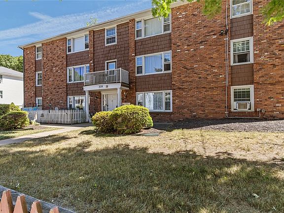 3rd image of 339 Privilege St