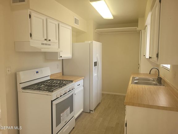 3rd image of 10914 Highwood Way