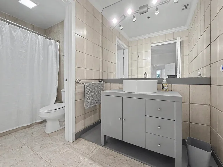 2124 Fisher Island Dr #2124 — Photo 19