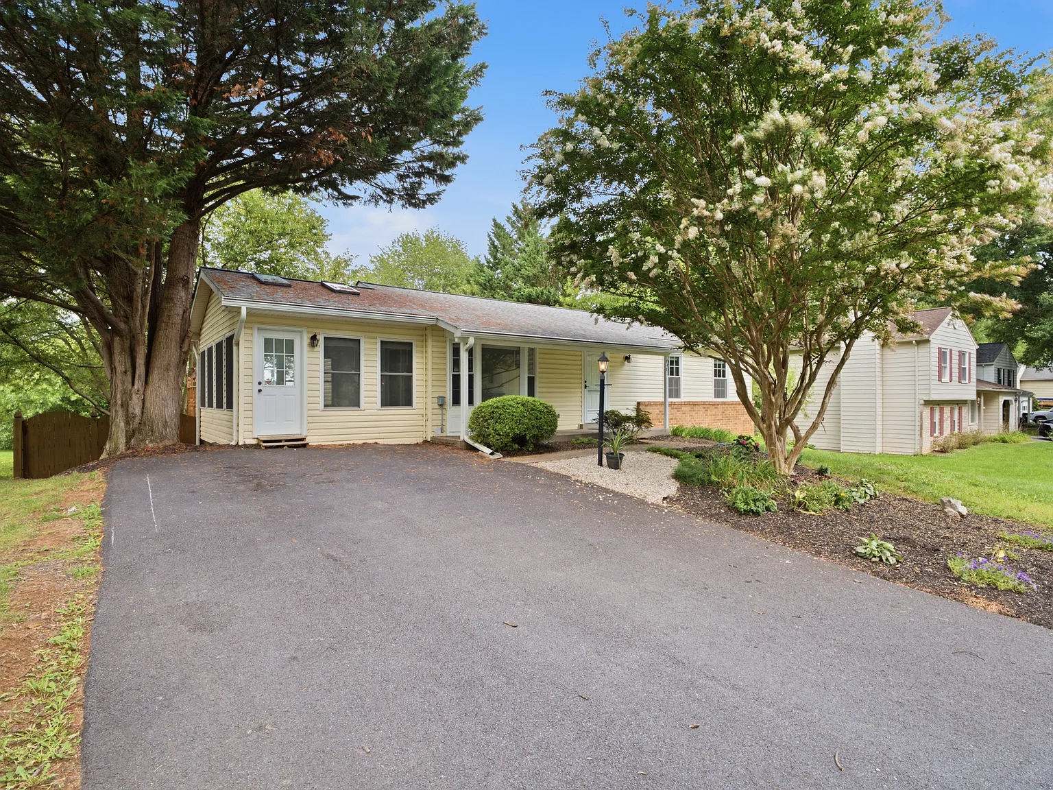 4 bed, 1776 sqft, $3,000 — Photo 1