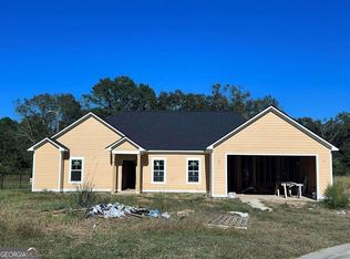 151 Covey Ln, Moultrie, GA 31788