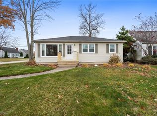 610 Juneway Dr, Bay Village, OH