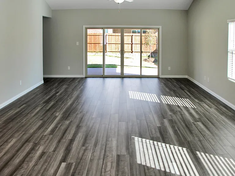 1602 Lannon Ln — Photo 5