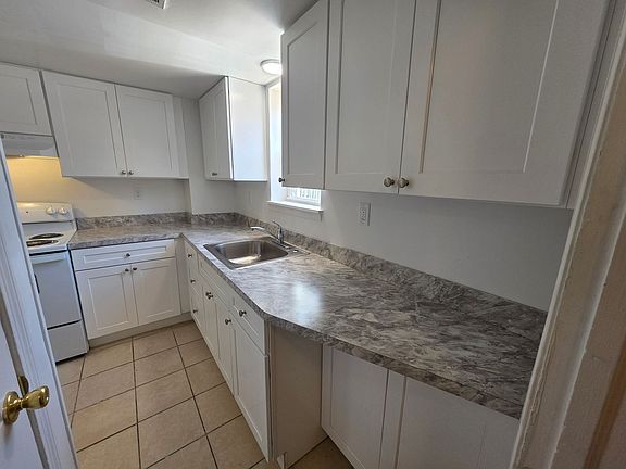 3rd image of 17 Paynter Dr