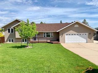 5623 Finch Ct, Rapid City, SD 57702