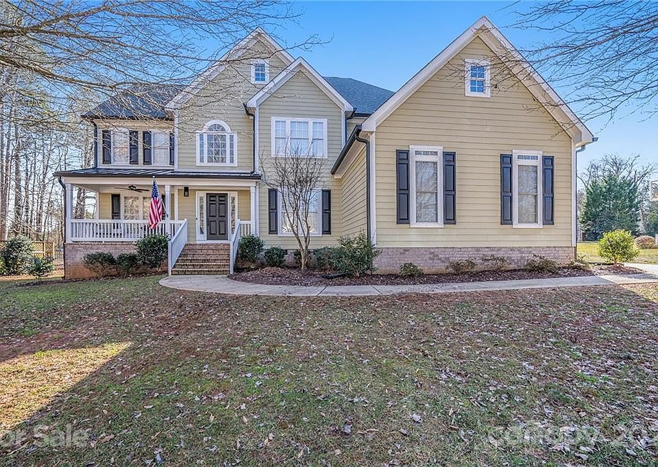 1st image of 107 Huntfield Way