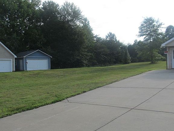 2nd image of 2653 N State Highway 16