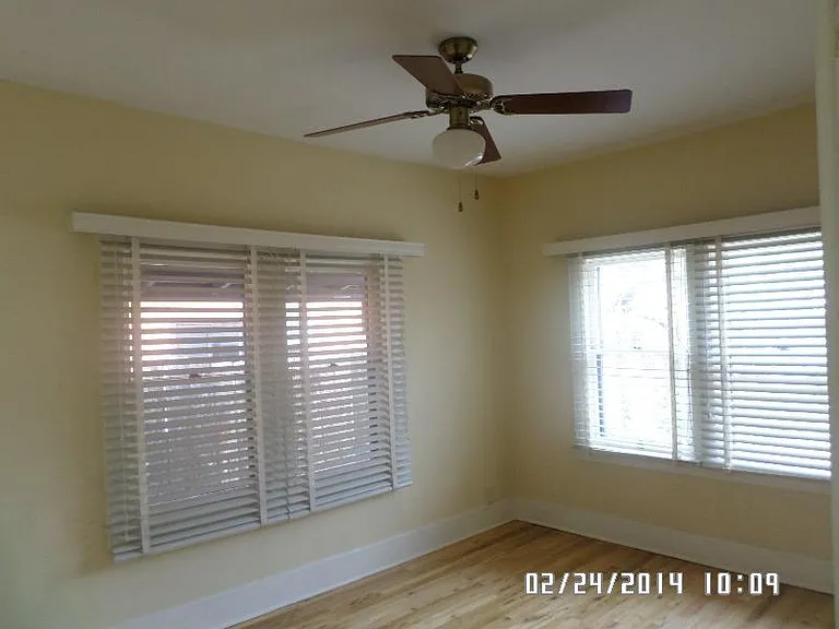 609 E Mabel St — Photo 11