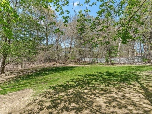 407 Walpole St, Canton, MA 02021