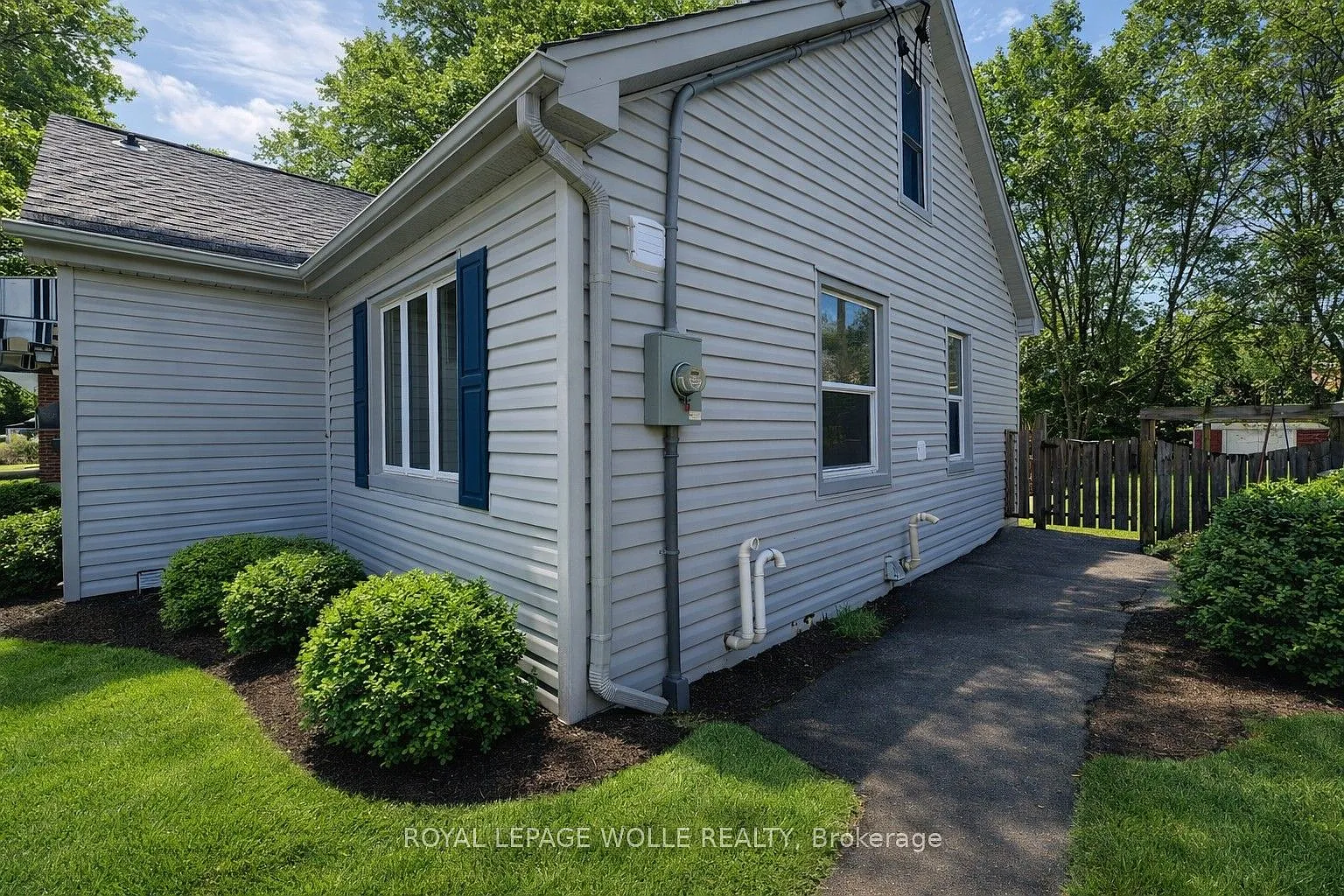 2 bed, $1,995 — Photo 2