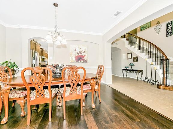 2nd image of 9705 Brewster Ln