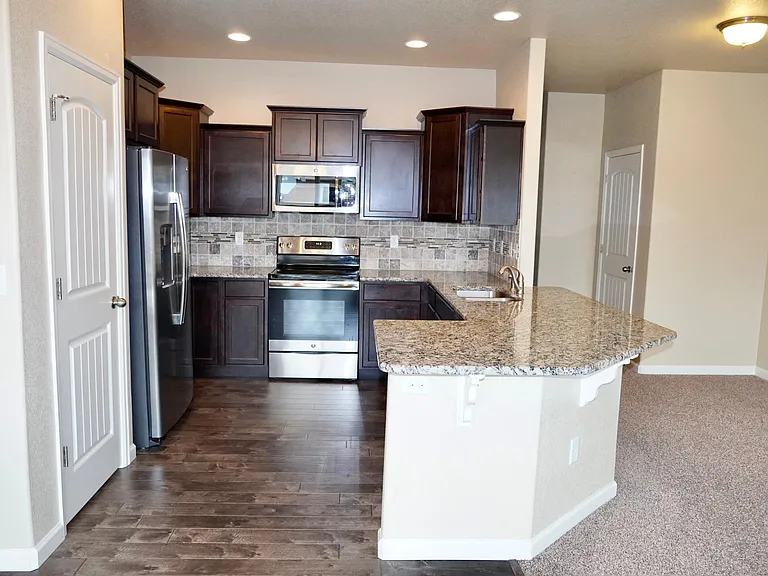 5609 Shamrock Hts — Photo 15