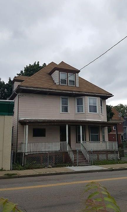 2nd image of 103 Harvard St