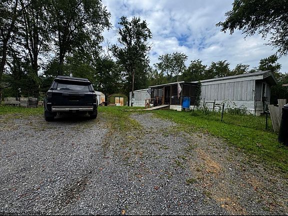 2nd image of 265 Bertha Hill Rd