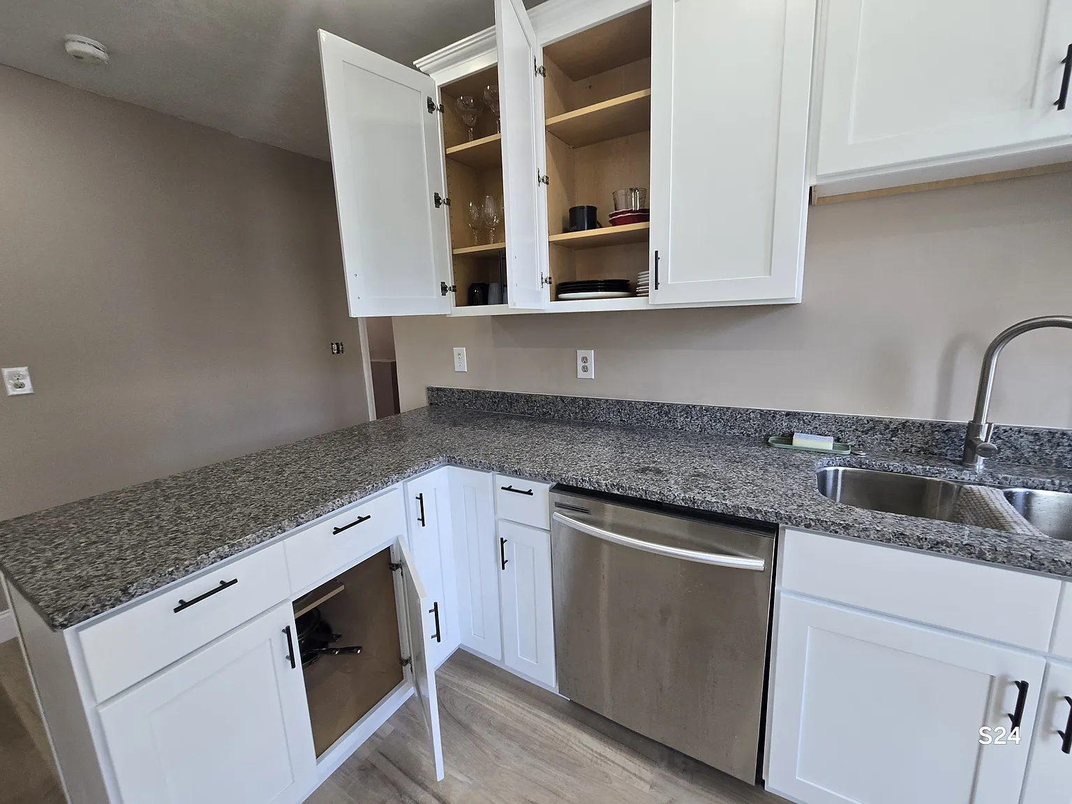 1 bed, 145 sqft, $950 — Photo 4