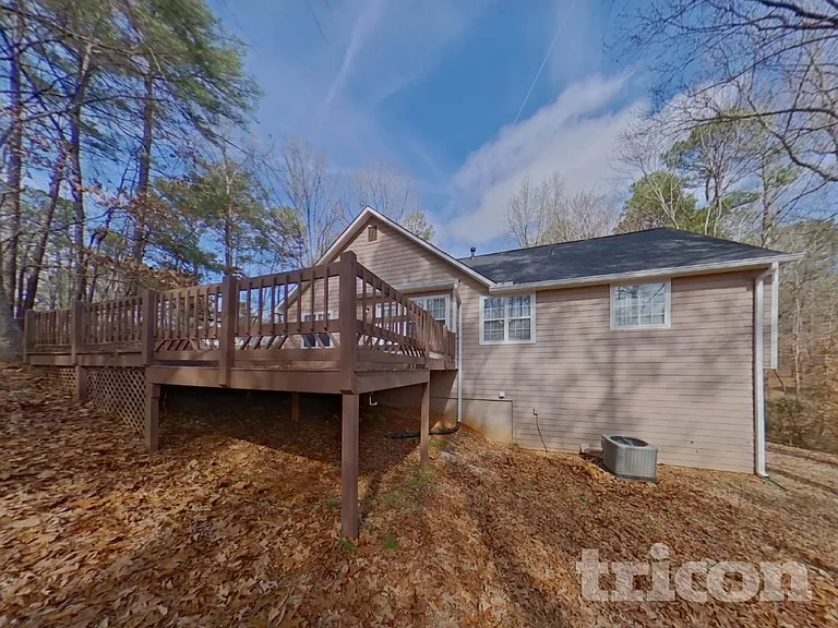 5085 Forest View Trl — Photo 16