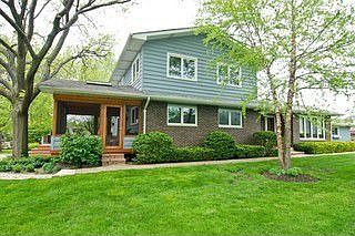 Solid Lakeside Home!
