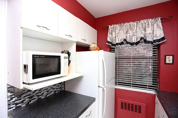 Sold by Keller Williams Realty Landmark II | media 19