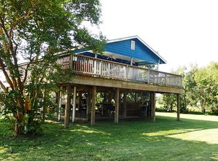 227 Fisherman Rd, Anahuac, TX 77514