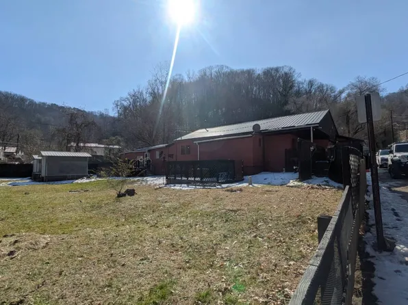 804 57th St SE, Charleston, WV 25304