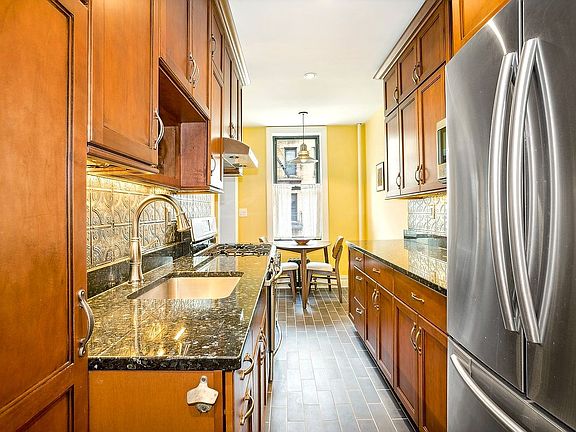 2nd image of 345 Montgomery St APT 4P