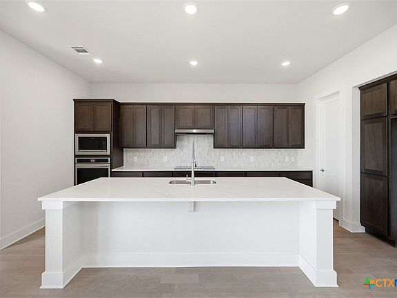 4th image of 247 White Oak