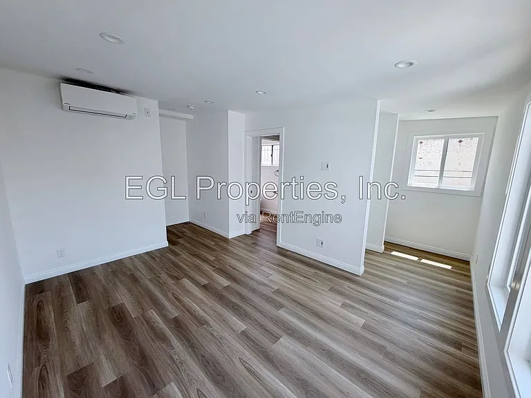 848 S Detroit St — Photo 14