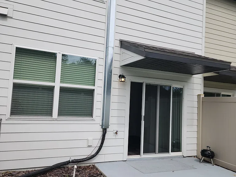 11805 Sylvia St — Photo 22