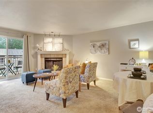Echo Lake Waterfront Condos, Shoreline, WA 98133