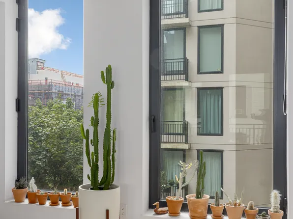 111 Montgomery Street image 5 of 14