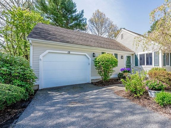 2nd image of 12 Kettle Ln #31