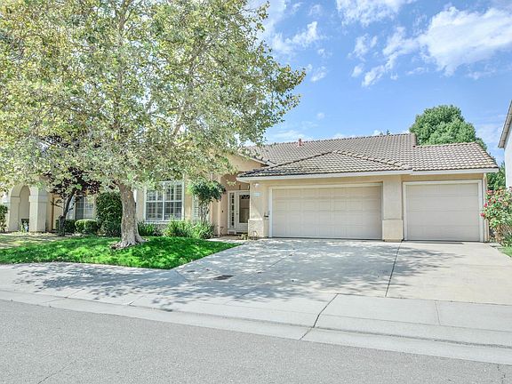 2nd image of 10093 River Bluff Ln