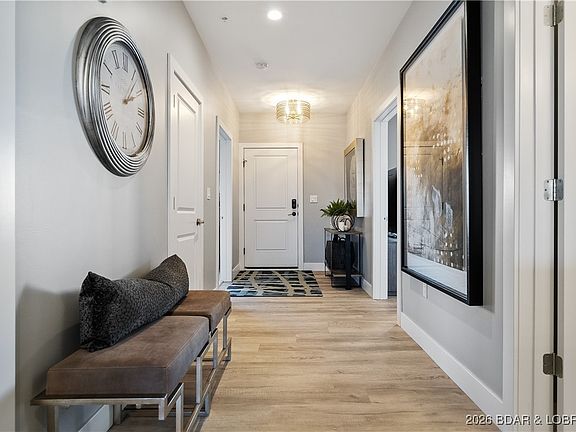 2nd image of 166 Captiva Dr #3G