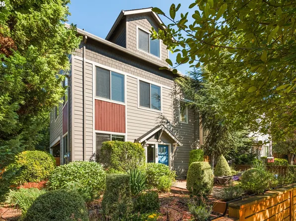 8280 N Burrage Ave, Portland, OR 97217