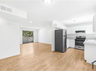 11151 Arminta St #202, Sun Valley, CA 91352