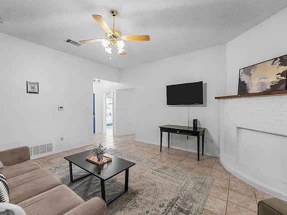 2nd image of 1001 Flower Dr #18105498