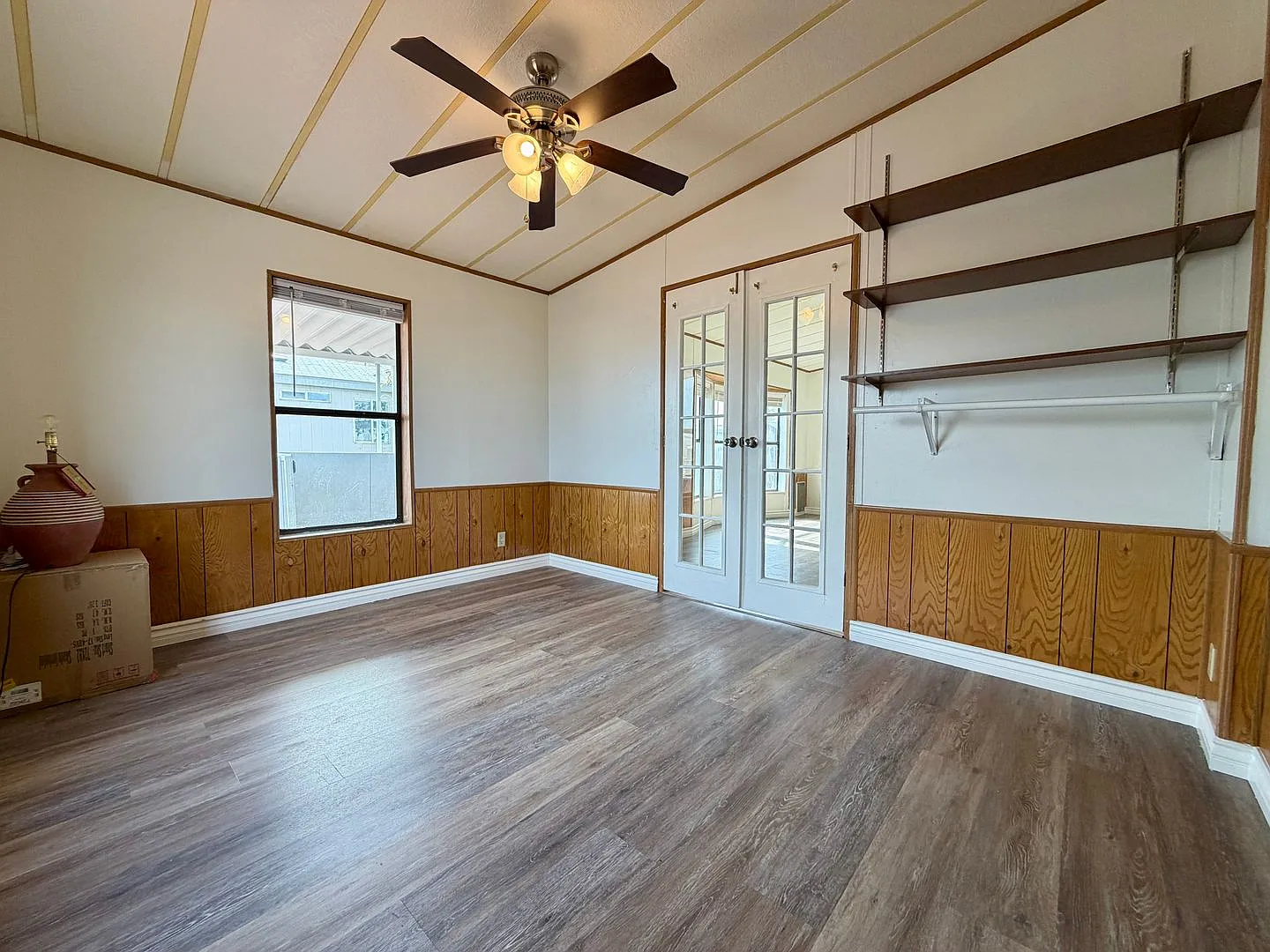 Classic One-Level Manufactured Home — Photo 4