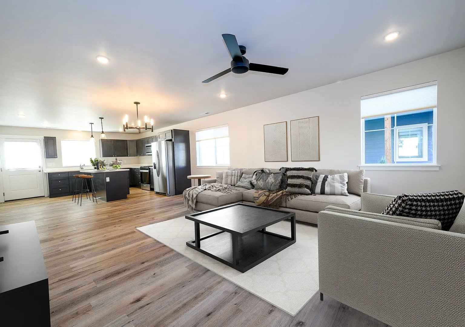 The Grange Single Family Homes. EV Charging Stations. Up to 2 Months Free Rent Promotion! — Photo 1
