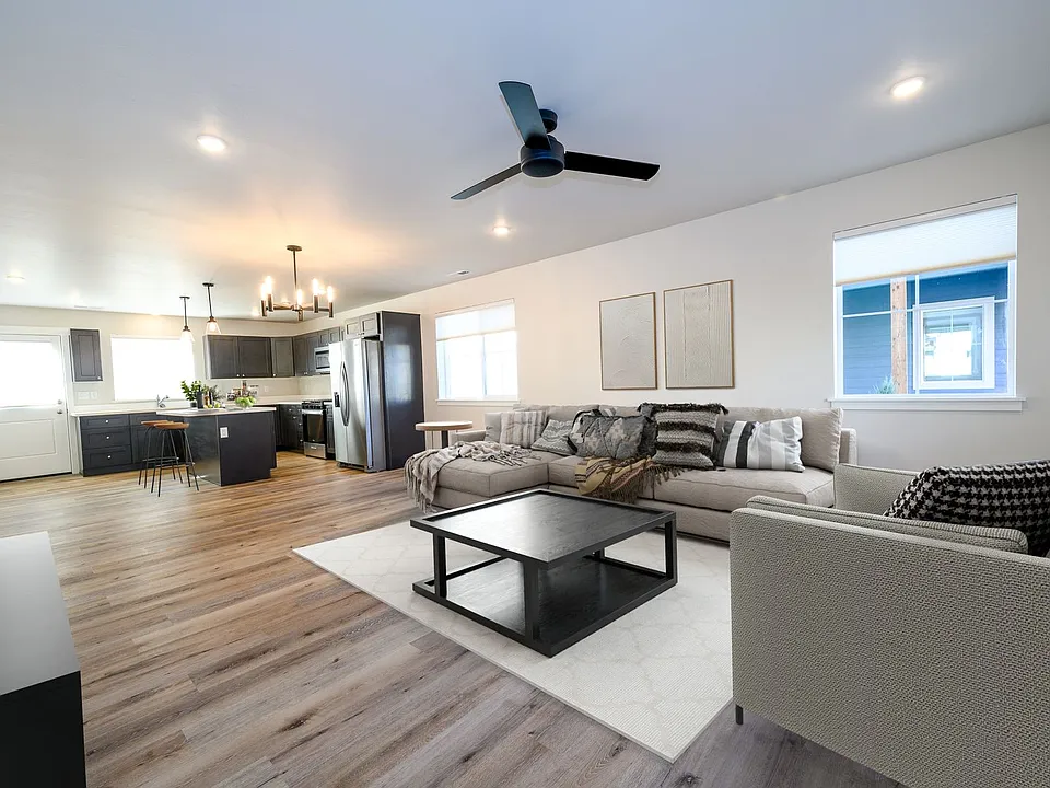 410 Pond Lily Dr