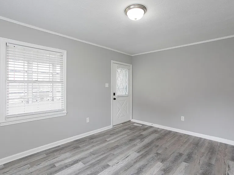 5 Withers Ct — Photo 3